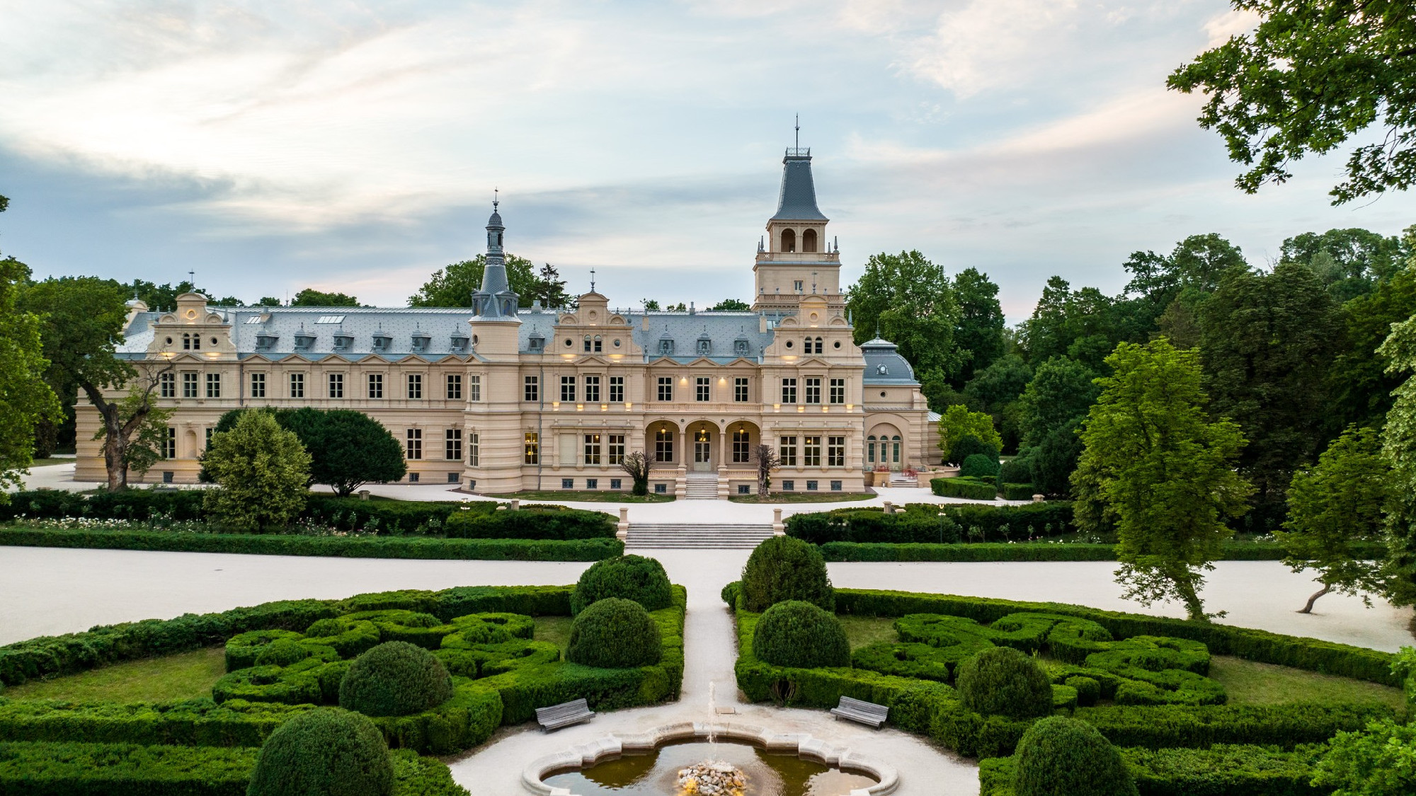 Építtetett százötven éve